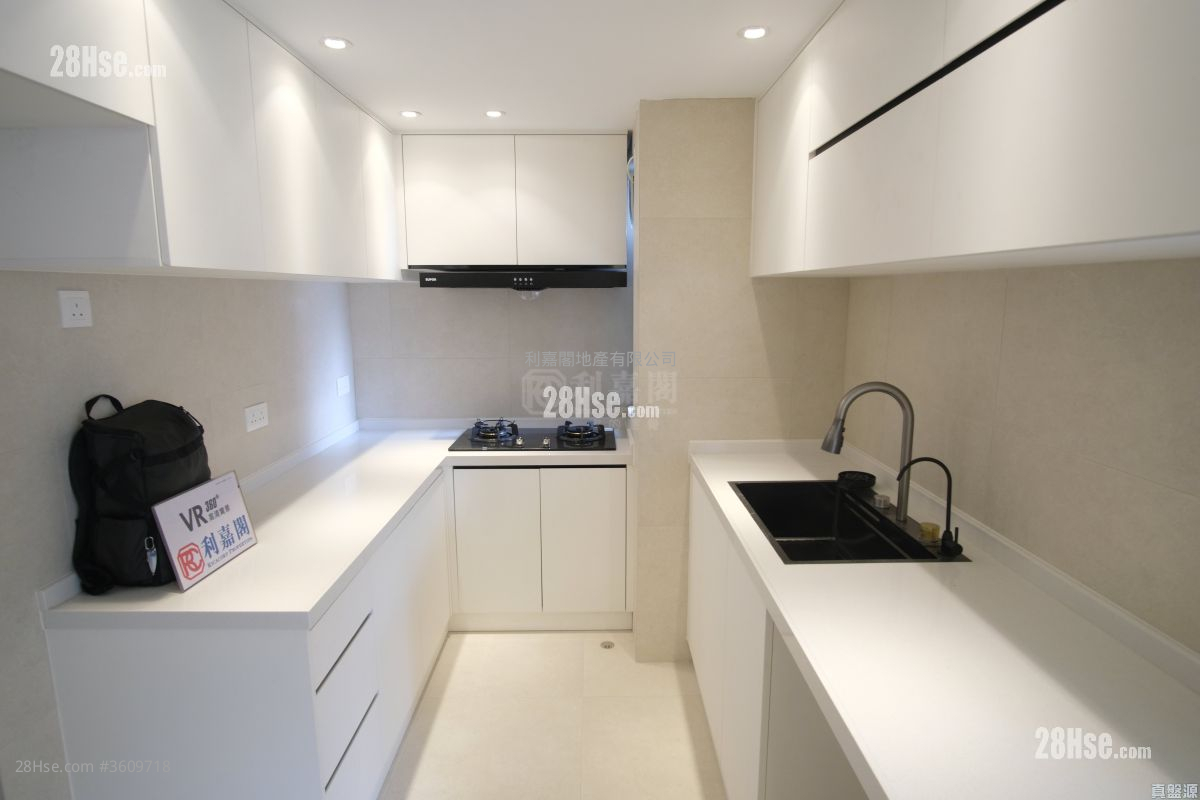 Vantage Park Sell 2 Bedrooms 636 ft² Vantage Park Sell 2 Bedrooms 636 ft²