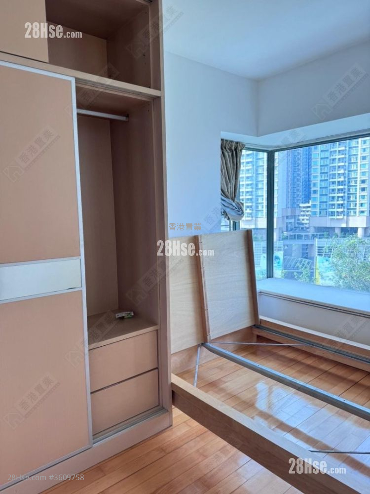 Central Park Sell 2 Bedrooms , 1 Bathroom 476 ft² Central Park Sell 2 Bedrooms , 1 Bathroom 476 ft²