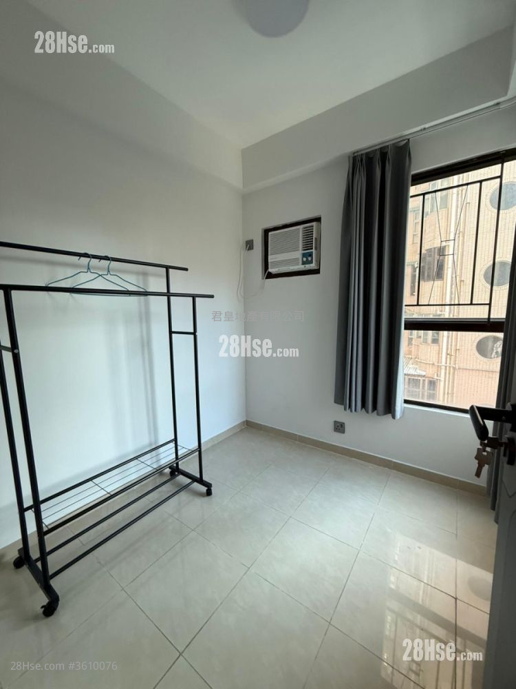 Garden Heights Rental 2 Bedrooms , 1 Bathroom 321 ft² Garden Heights Rental 2 Bedrooms , 1 Bathroom 321 ft²