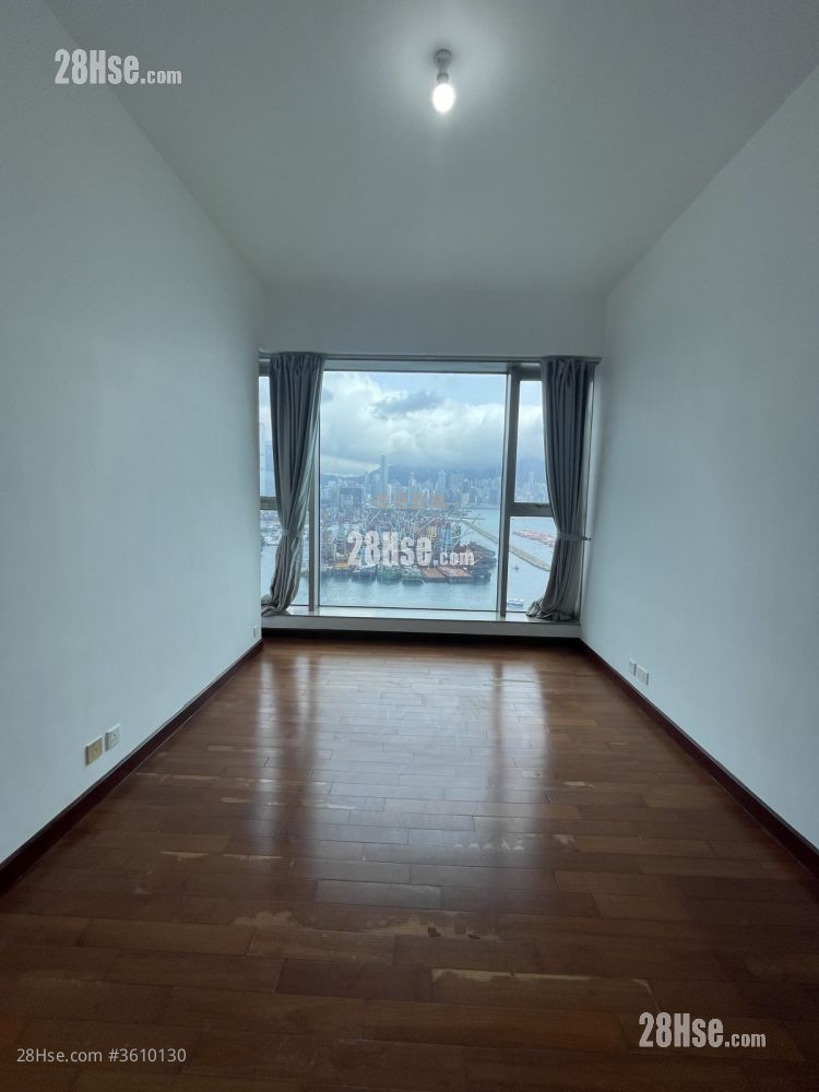 One Silversea Rental 3 Bedrooms , 2 Bathrooms 955 ft² One Silversea Rental 3 Bedrooms , 2 Bathrooms 955 ft²