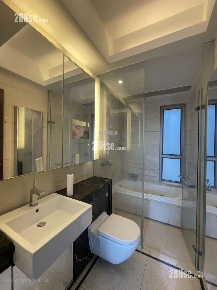One Silversea Rental 3 Bedrooms , 2 Bathrooms 955 ft² One Silversea Rental 3 Bedrooms , 2 Bathrooms 955 ft²