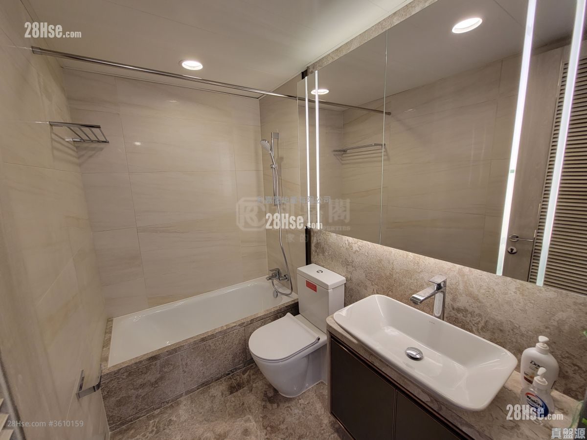 Sea To Sky Rental 4 Bedrooms , 4 Bathrooms 1,077 ft² Sea To Sky Rental 4 Bedrooms , 4 Bathrooms 1,077 ft²