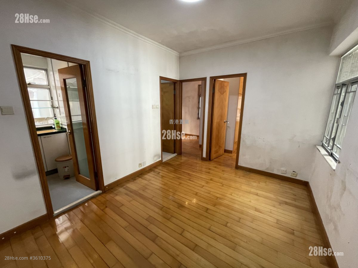 Hoi Hing Building Sell 2 Bedrooms 327 ft² Hoi Hing Building Sell 2 Bedrooms 327 ft²