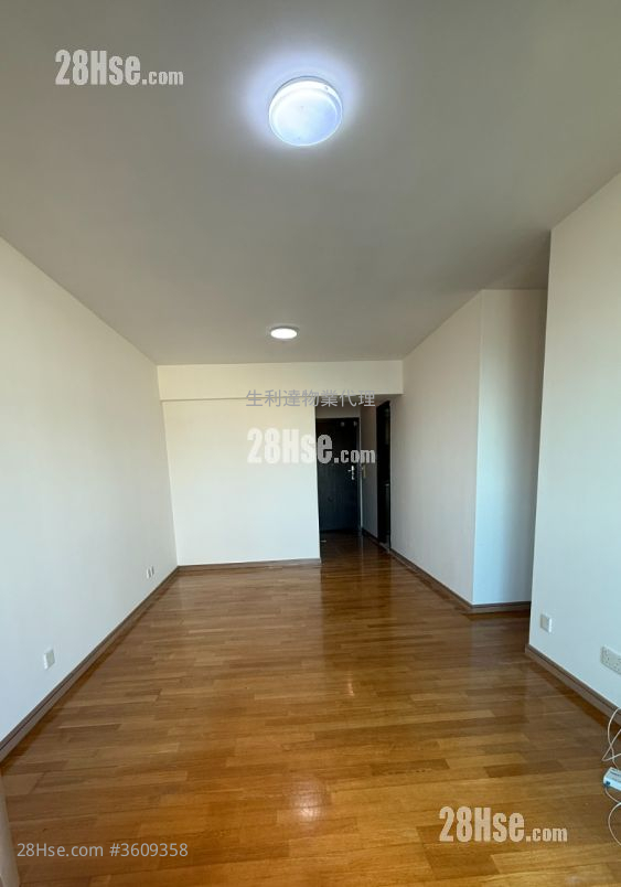 Grand Waterfront Rental 3 Bedrooms , 2 Bathrooms 621 ft² Grand Waterfront Rental 3 Bedrooms , 2 Bathrooms 621 ft²
