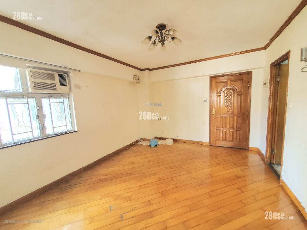 Whampoa Estate Sell 2 Bedrooms , 1 Bathroom 400 ft²