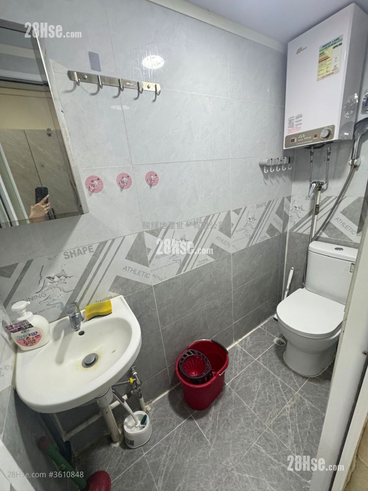 Lyton Building Rental Studio , 1 Bathroom 160 ft² Lyton Building Rental Studio , 1 Bathroom 160 ft²