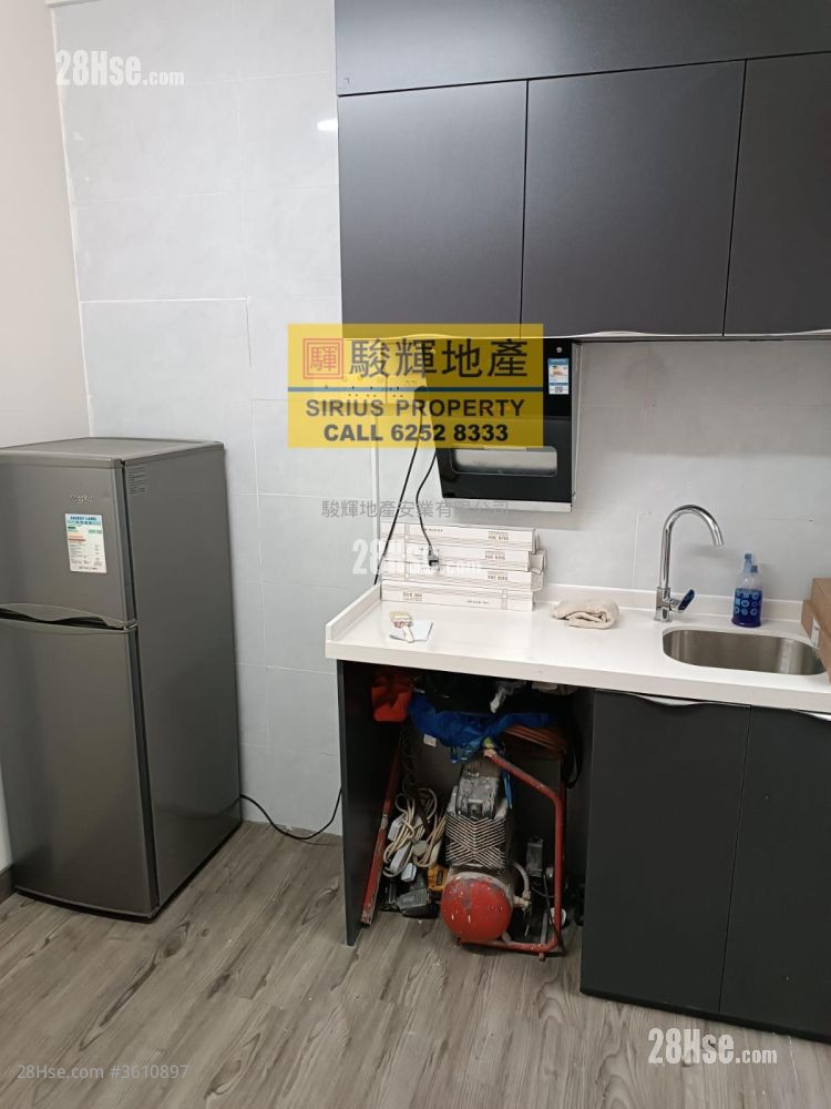 Lyton Building Rental 160 ft² Lyton Building Rental 160 ft²