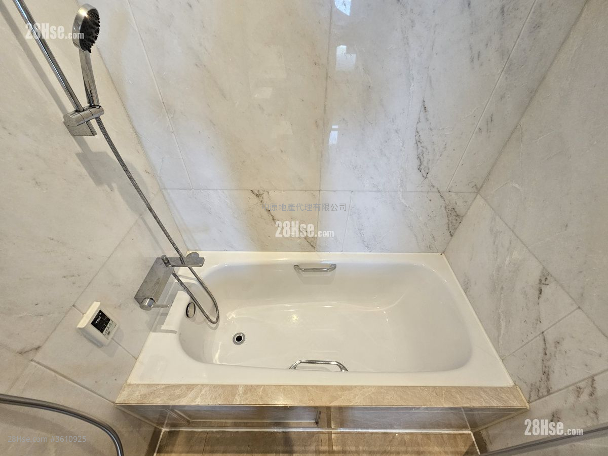 Grand Victoria Rental 4 Bedrooms , 2 Bathrooms 948 ft² Grand Victoria Rental 4 Bedrooms , 2 Bathrooms 948 ft²