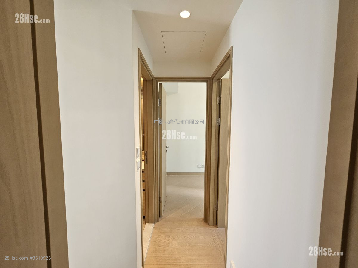 Grand Victoria Rental 4 Bedrooms , 2 Bathrooms 948 ft² Grand Victoria Rental 4 Bedrooms , 2 Bathrooms 948 ft²