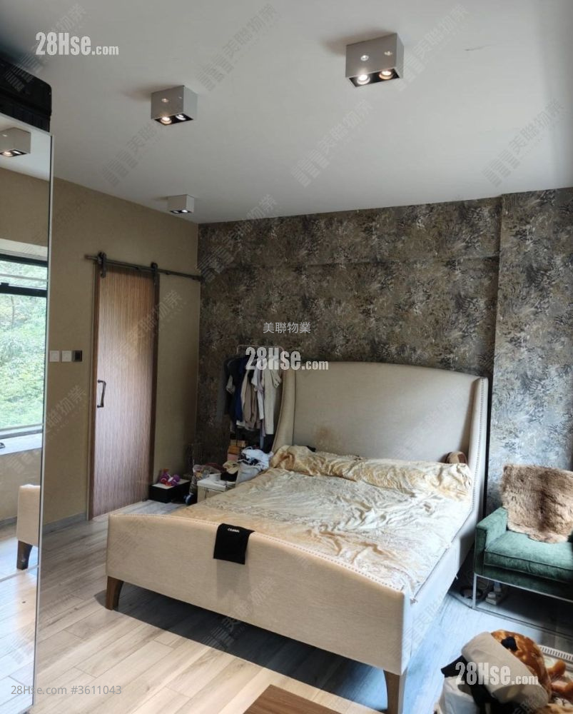 master room: Pristine Villa Sell 3 Bedrooms , 2 Bathrooms 809 ft² master room: Pristine Villa Sell 3 Bedrooms , 2 Bathrooms 809 ft²