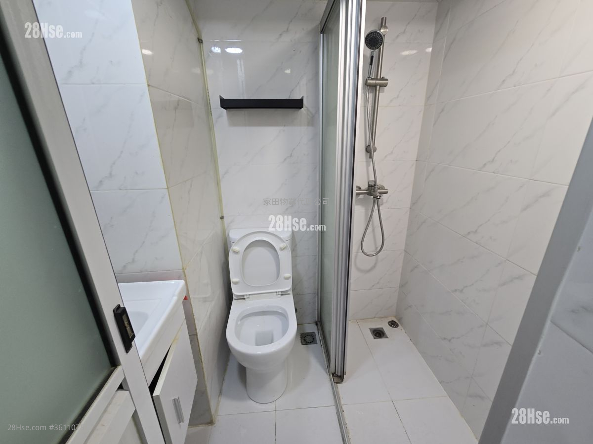Cheung Hing Building Sell 3 Bedrooms , 3 Bathrooms 408 ft² Cheung Hing Building Sell 3 Bedrooms , 3 Bathrooms 408 ft²