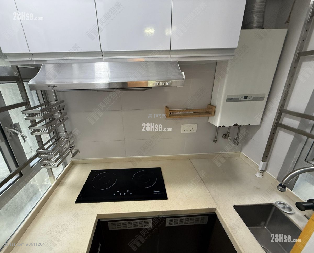 Lucky Plaza Sell 2 Bedrooms , 1 Bathroom 348 ft² Lucky Plaza Sell 2 Bedrooms , 1 Bathroom 348 ft²