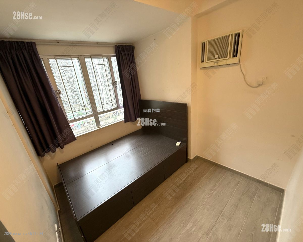 Lucky Plaza Sell 2 Bedrooms , 1 Bathroom 348 ft² Lucky Plaza Sell 2 Bedrooms , 1 Bathroom 348 ft²