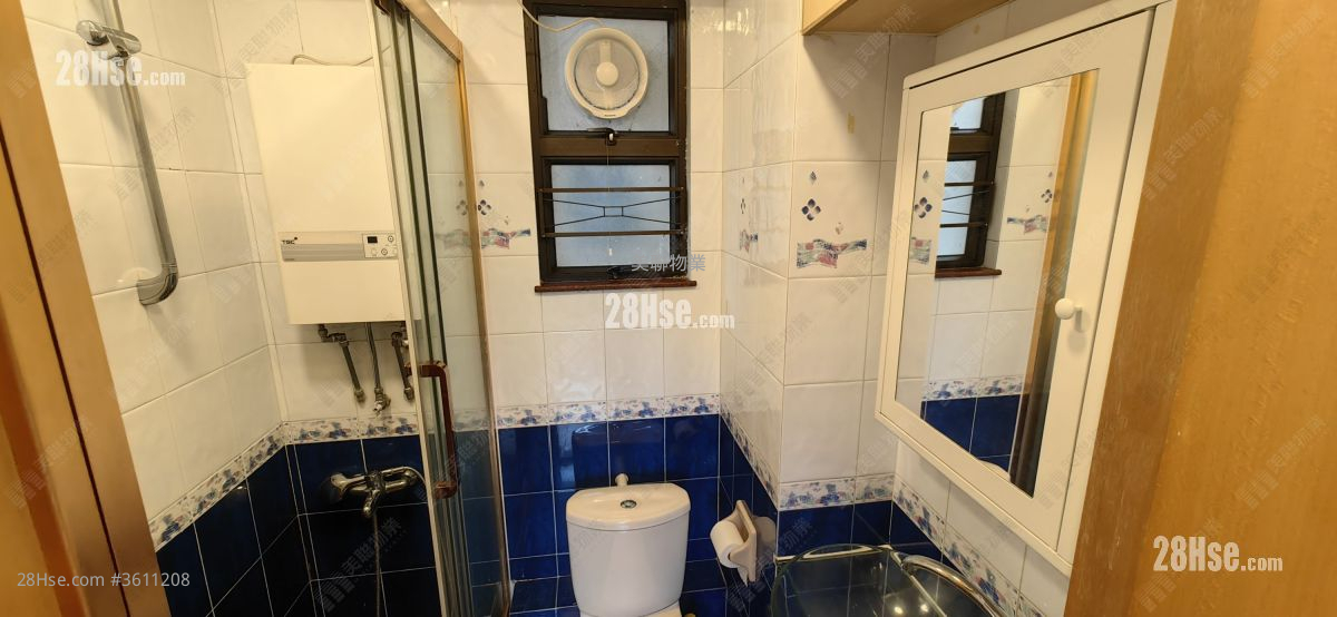 Wai Wah Centre Sell 2 Bedrooms , 1 Bathroom 358 ft² Wai Wah Centre Sell 2 Bedrooms , 1 Bathroom 358 ft²