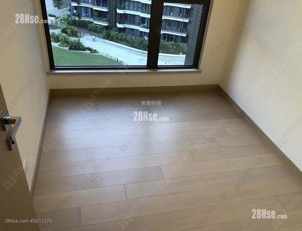Dragons Range Rental 948 ft² Dragons Range Rental 948 ft²