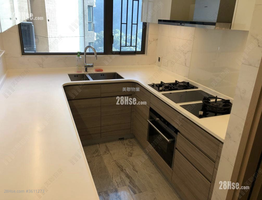 Dragons Range Rental 948 ft² Dragons Range Rental 948 ft²