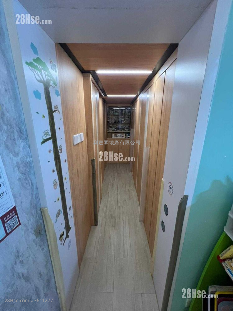 Serene Garden Sell 3 Bedrooms , 1 Bathroom 590 ft² Serene Garden Sell 3 Bedrooms , 1 Bathroom 590 ft²