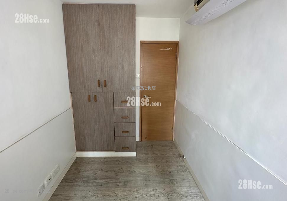 Viking Garden Sell 2 Bedrooms , 1 Bathroom 449 ft² Viking Garden Sell 2 Bedrooms , 1 Bathroom 449 ft²
