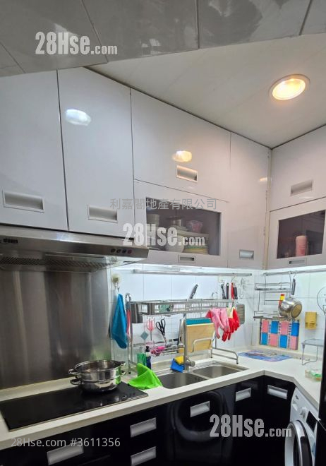 Villa Esplanada Sell 3 Bedrooms , 2 Bathrooms 671 ft² Villa Esplanada Sell 3 Bedrooms , 2 Bathrooms 671 ft²