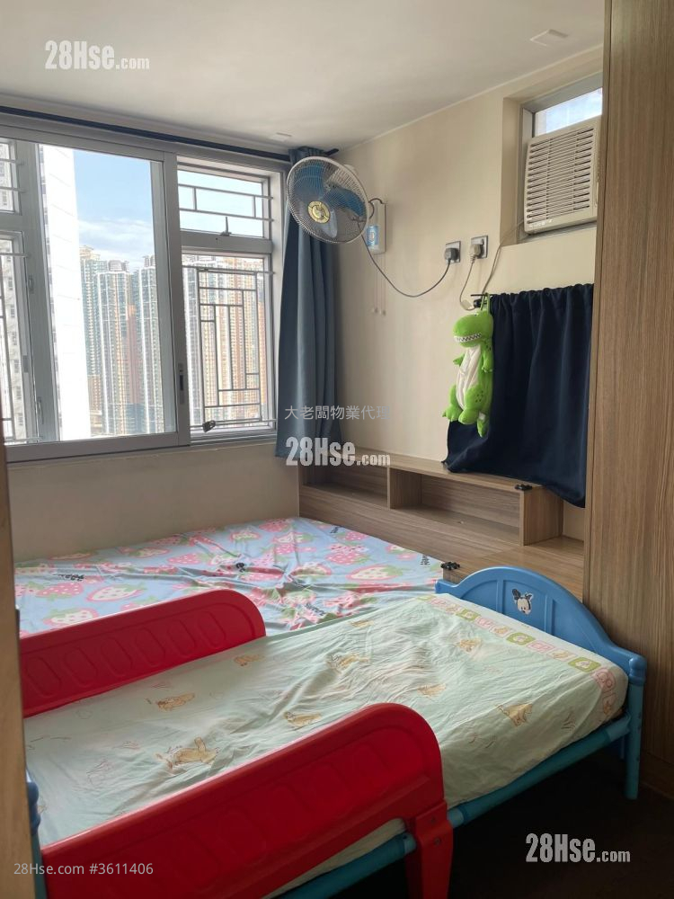 Hoi Lok Court Sell 2 Bedrooms , 1 Bathroom 401 ft² Hoi Lok Court Sell 2 Bedrooms , 1 Bathroom 401 ft²
