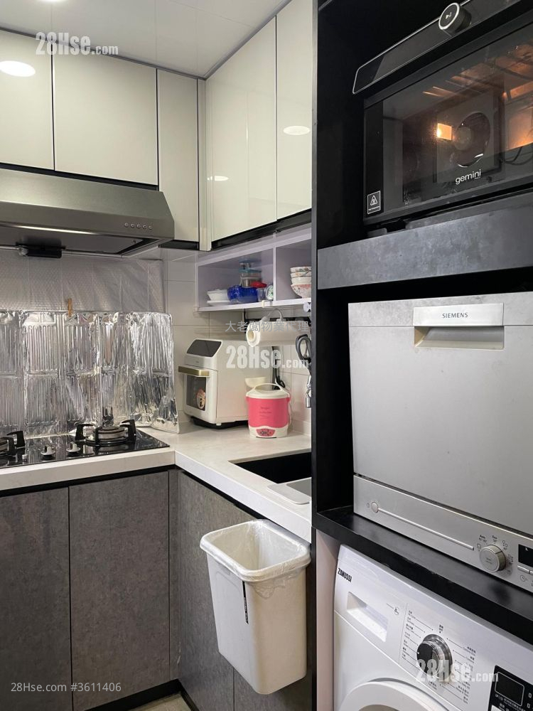 Hoi Lok Court Sell 2 Bedrooms , 1 Bathroom 401 ft² Hoi Lok Court Sell 2 Bedrooms , 1 Bathroom 401 ft²