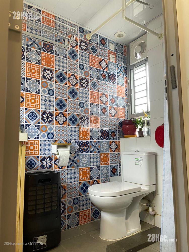 Hoi Lok Court Sell 2 Bedrooms , 1 Bathroom 401 ft² Hoi Lok Court Sell 2 Bedrooms , 1 Bathroom 401 ft²