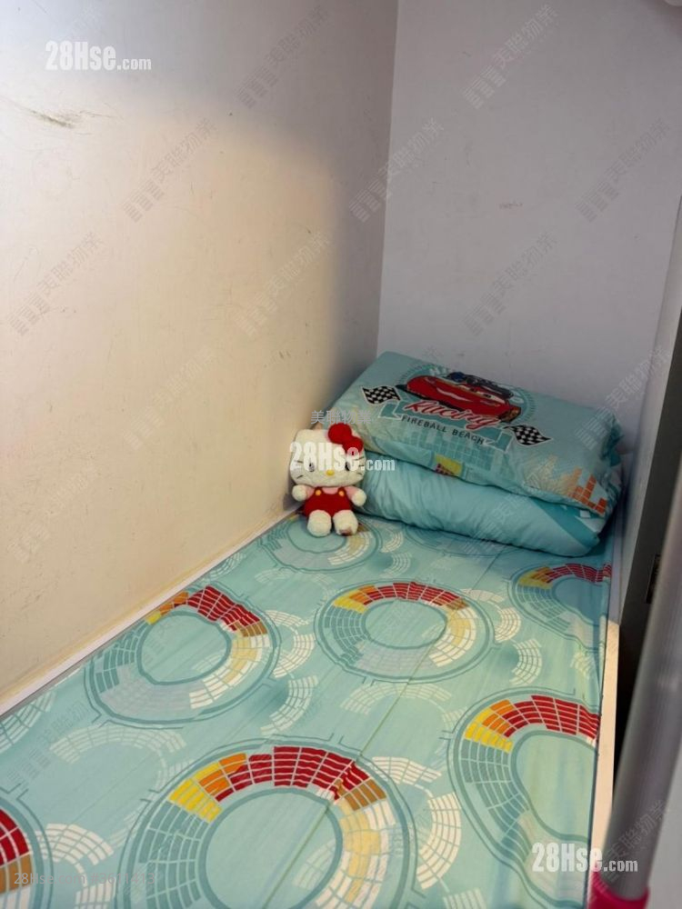 Whampoa Garden Sell 4 Bedrooms , 1 Bathroom 607 ft² Whampoa Garden Sell 4 Bedrooms , 1 Bathroom 607 ft²