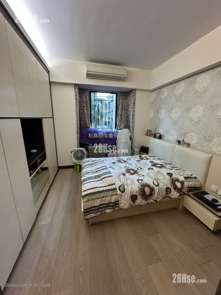 Forest Hill Sell 3 Bedrooms , 2 Bathrooms 934 ft² Forest Hill Sell 3 Bedrooms , 2 Bathrooms 934 ft²