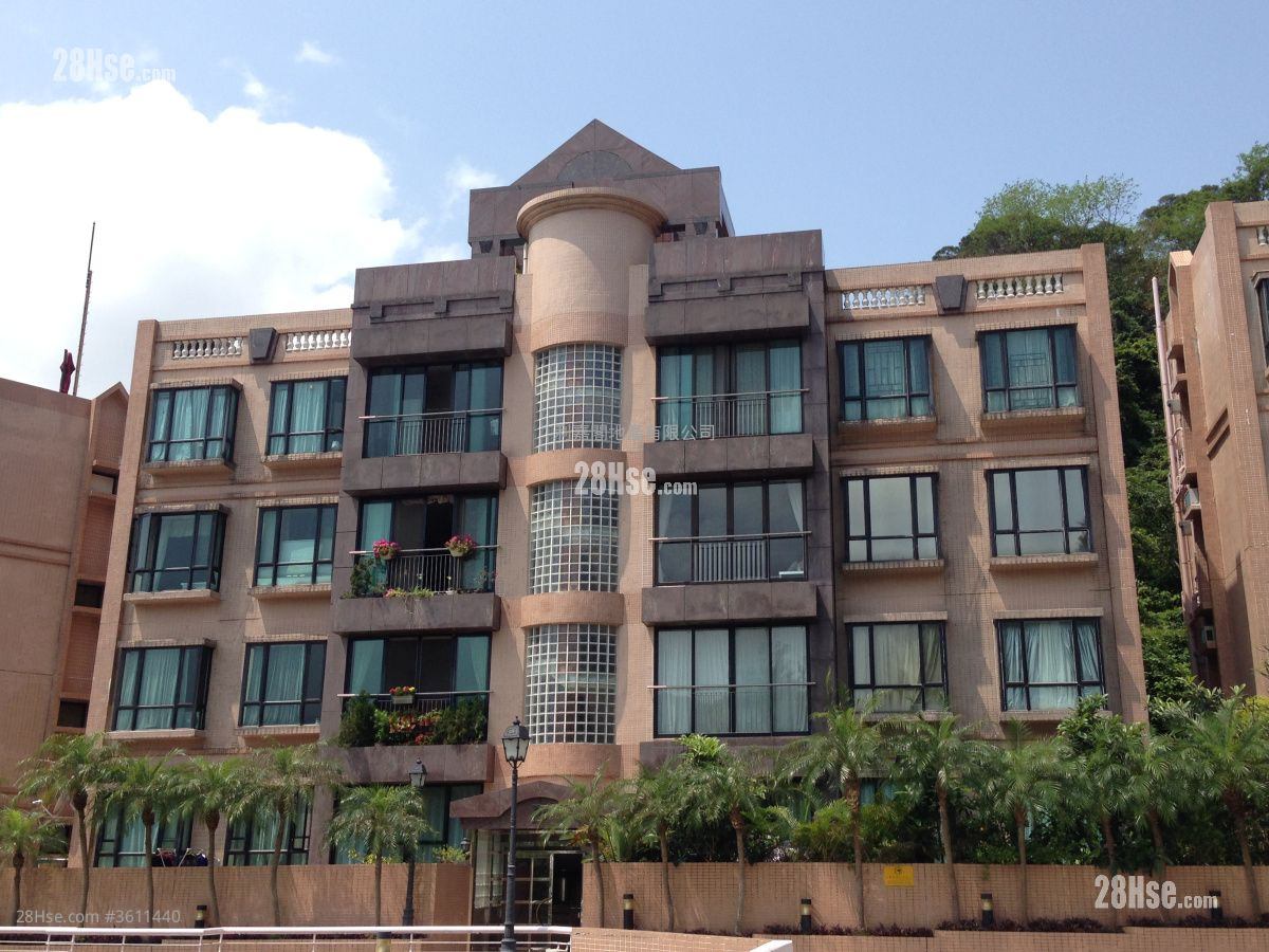 Forest Hill Sell 3 Bedrooms , 2 Bathrooms 934 ft² Forest Hill Sell 3 Bedrooms , 2 Bathrooms 934 ft²
