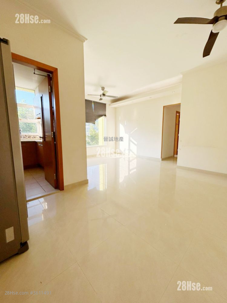 漣山 售盤 4 房 , 3 浴室 873 平方呎 漣山 售盤 4 房 , 3 浴室 873 平方呎