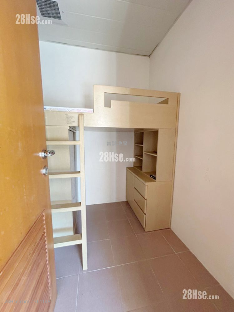 漣山 售盤 4 房 , 3 浴室 873 平方呎 漣山 售盤 4 房 , 3 浴室 873 平方呎