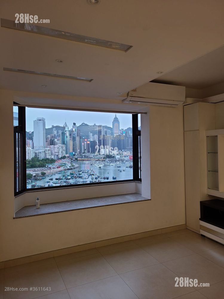 Victoria Centre Sell 3 Bedrooms , 2 Bathrooms 777 ft² Victoria Centre Sell 3 Bedrooms , 2 Bathrooms 777 ft²