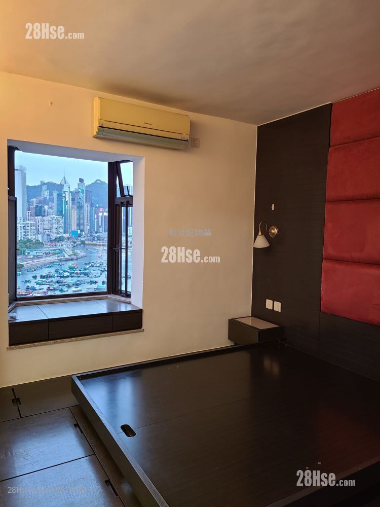 Victoria Centre Sell 3 Bedrooms , 2 Bathrooms 777 ft² Victoria Centre Sell 3 Bedrooms , 2 Bathrooms 777 ft²