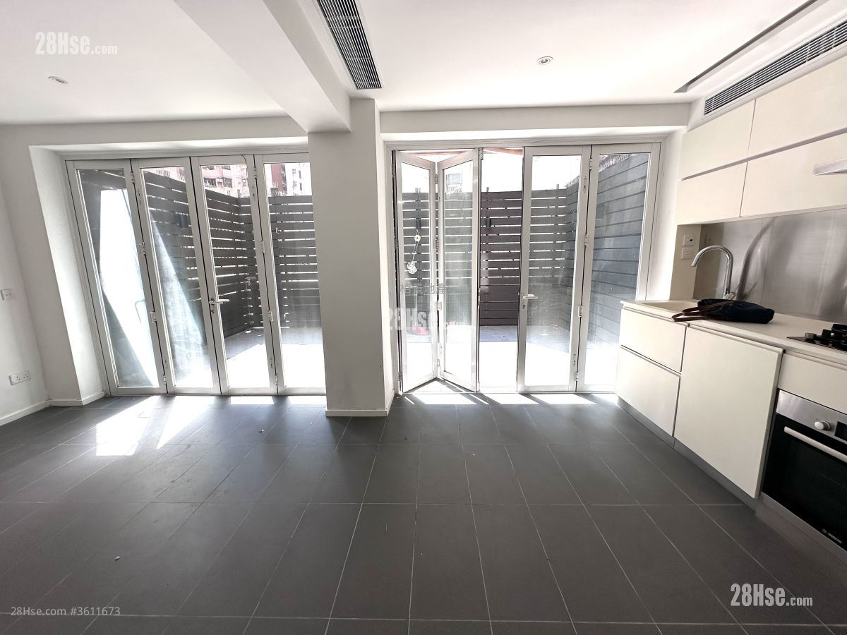 Pak Lee Building Sell 2 Bedrooms , 2 Bathrooms 633 ft² Pak Lee Building Sell 2 Bedrooms , 2 Bathrooms 633 ft²