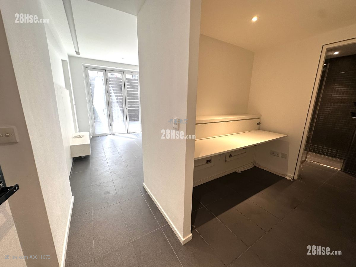 Pak Lee Building Sell 2 Bedrooms , 2 Bathrooms 633 ft² Pak Lee Building Sell 2 Bedrooms , 2 Bathrooms 633 ft²