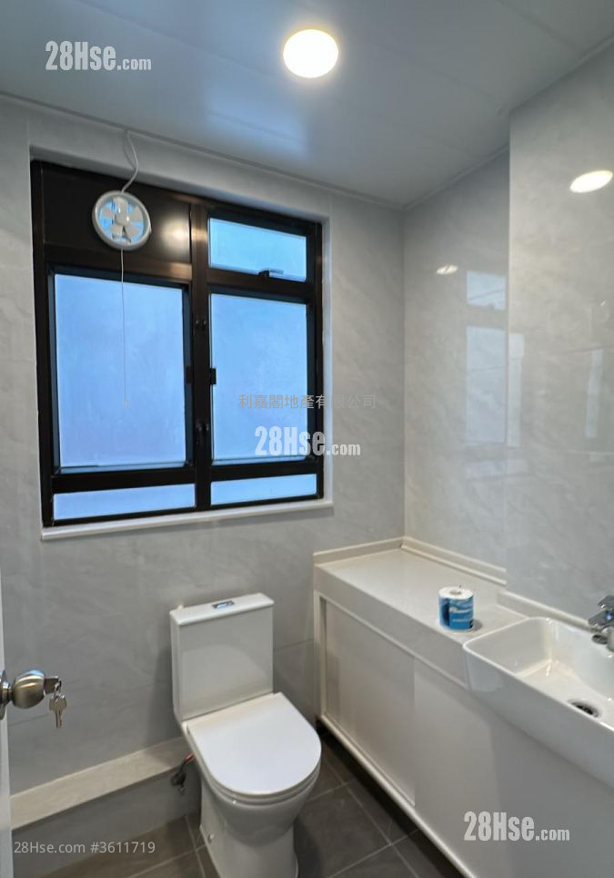 124B Waterloo Road Rental 2 Bedrooms , 1 Bathroom 380 ft² 124B Waterloo Road Rental 2 Bedrooms , 1 Bathroom 380 ft²