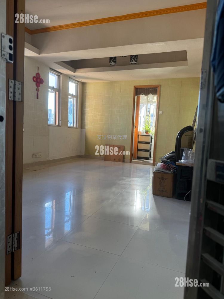 Yun Kai Building Sell 3 Bedrooms , 1 Bathroom 443 ft² Yun Kai Building Sell 3 Bedrooms , 1 Bathroom 443 ft²