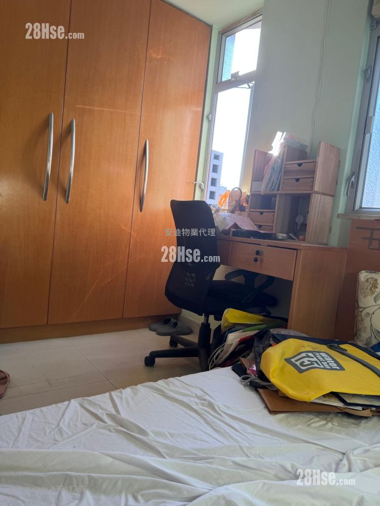 Yun Kai Building Sell 3 Bedrooms , 1 Bathroom 443 ft² Yun Kai Building Sell 3 Bedrooms , 1 Bathroom 443 ft²