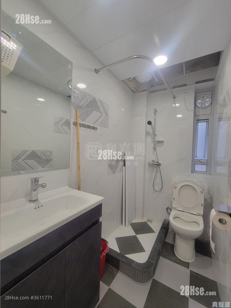 Chung Wo Building Rental 2 Bedrooms 312 ft² Chung Wo Building Rental 2 Bedrooms 312 ft²