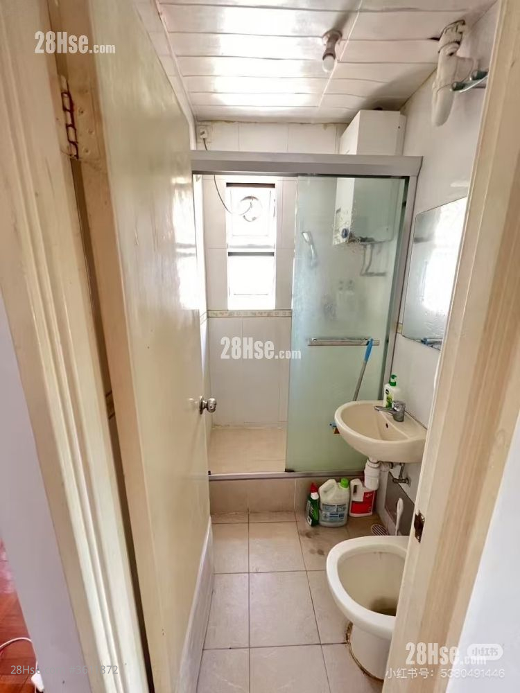 Siu Hong Court Rental 2 Bedrooms , 1 Bathroom 434 ft² Siu Hong Court Rental 2 Bedrooms , 1 Bathroom 434 ft²