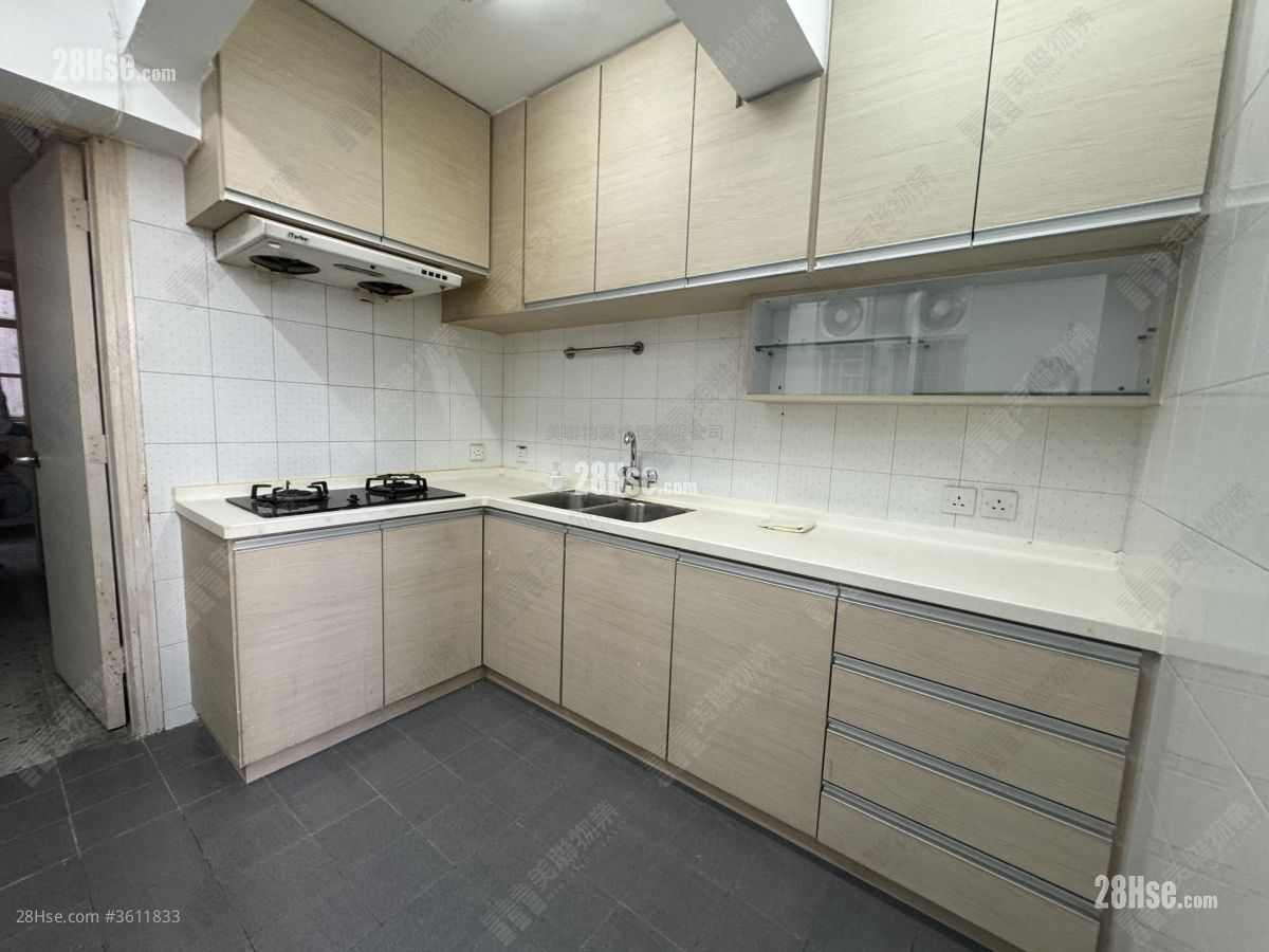 Everwell Garden Sell 4 Bedrooms , 3 Bathrooms 1,496 ft² Everwell Garden Sell 4 Bedrooms , 3 Bathrooms 1,496 ft²