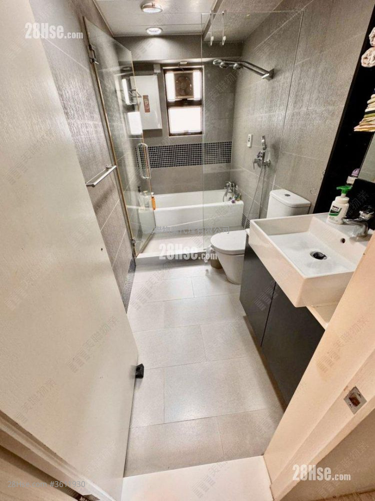 Beverly Villas Sell 4 Bedrooms , 2 Bathrooms 1,609 ft² Beverly Villas Sell 4 Bedrooms , 2 Bathrooms 1,609 ft²