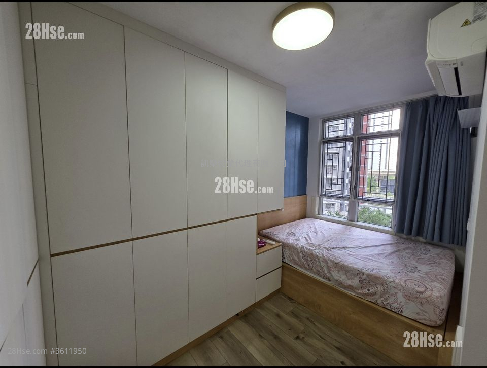 Hoi Lok Court Sell 3 Bedrooms 629 ft² Hoi Lok Court Sell 3 Bedrooms 629 ft²
