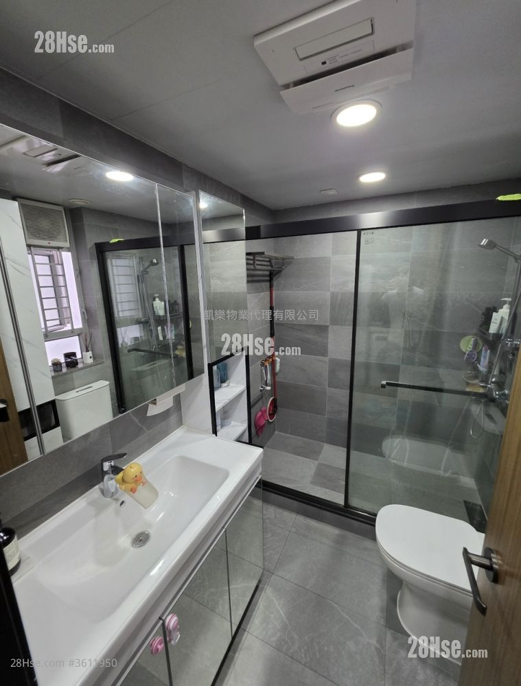 Hoi Lok Court Sell 3 Bedrooms 629 ft² Hoi Lok Court Sell 3 Bedrooms 629 ft²