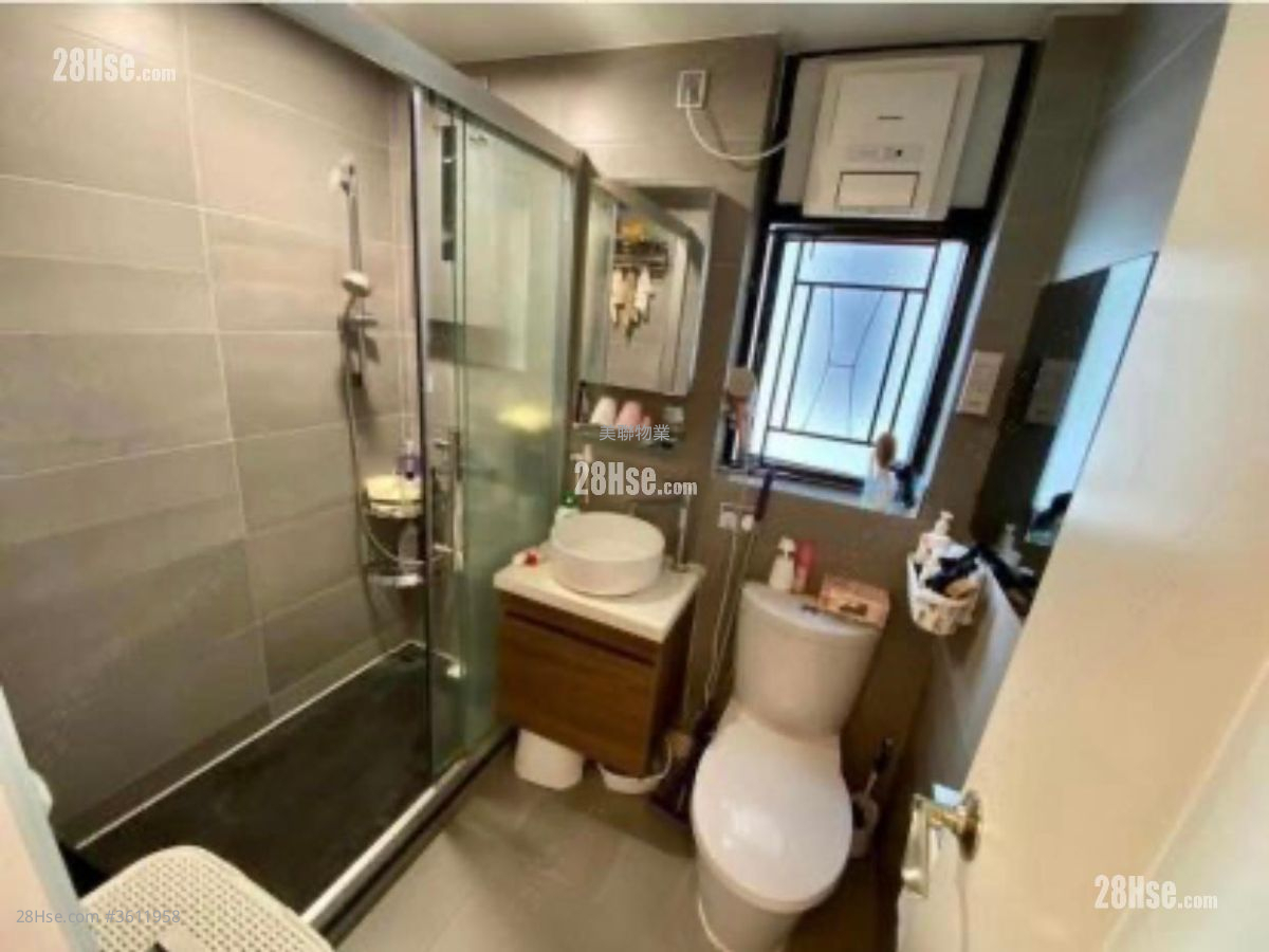 Tai Hing Gardens Sell 2 Bedrooms , 1 Bathroom 447 ft² Tai Hing Gardens Sell 2 Bedrooms , 1 Bathroom 447 ft²