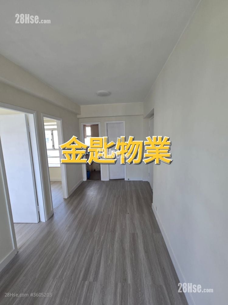 Cheong Fat Mansion Sell 2 Bedrooms , 1 Bathroom 325 ft²