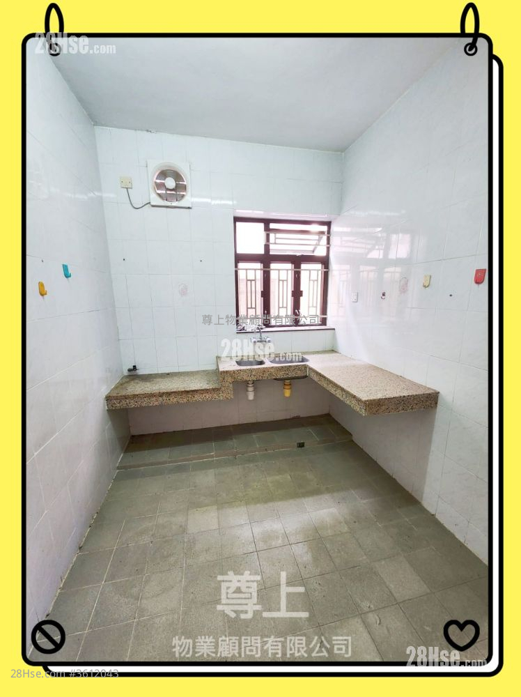 Village Sell 5+ Bedrooms , 2 Bathrooms Village Sell 5+ Bedrooms , 2 Bathrooms