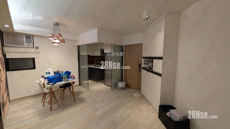 Park Royale Sell 3 Bedrooms 553 ft² Park Royale Sell 3 Bedrooms 553 ft²