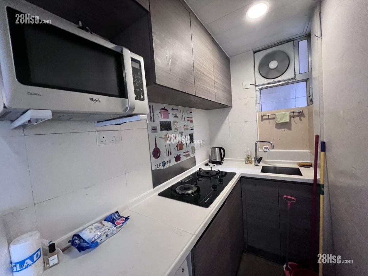 Cheong Shing Mansion Sell Studio , 1 Bathroom 330 ft² Cheong Shing Mansion Sell Studio , 1 Bathroom 330 ft²