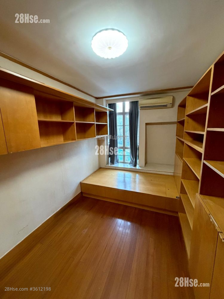 Taikoo Shing Sell 3 Bedrooms , 2 Bathrooms 1,195 ft² Taikoo Shing Sell 3 Bedrooms , 2 Bathrooms 1,195 ft²